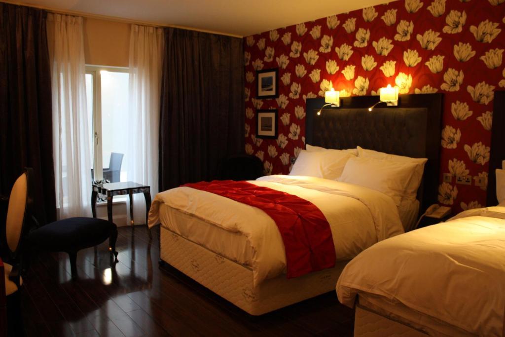 בלמאלט The Talbot Hotel חדר תמונה