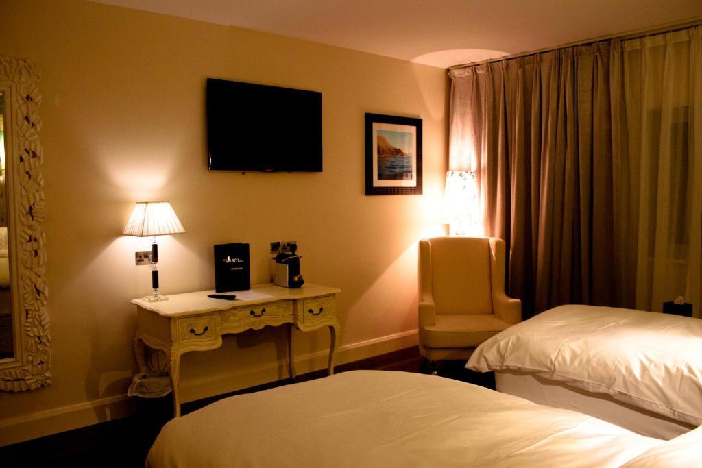בלמאלט The Talbot Hotel חדר תמונה