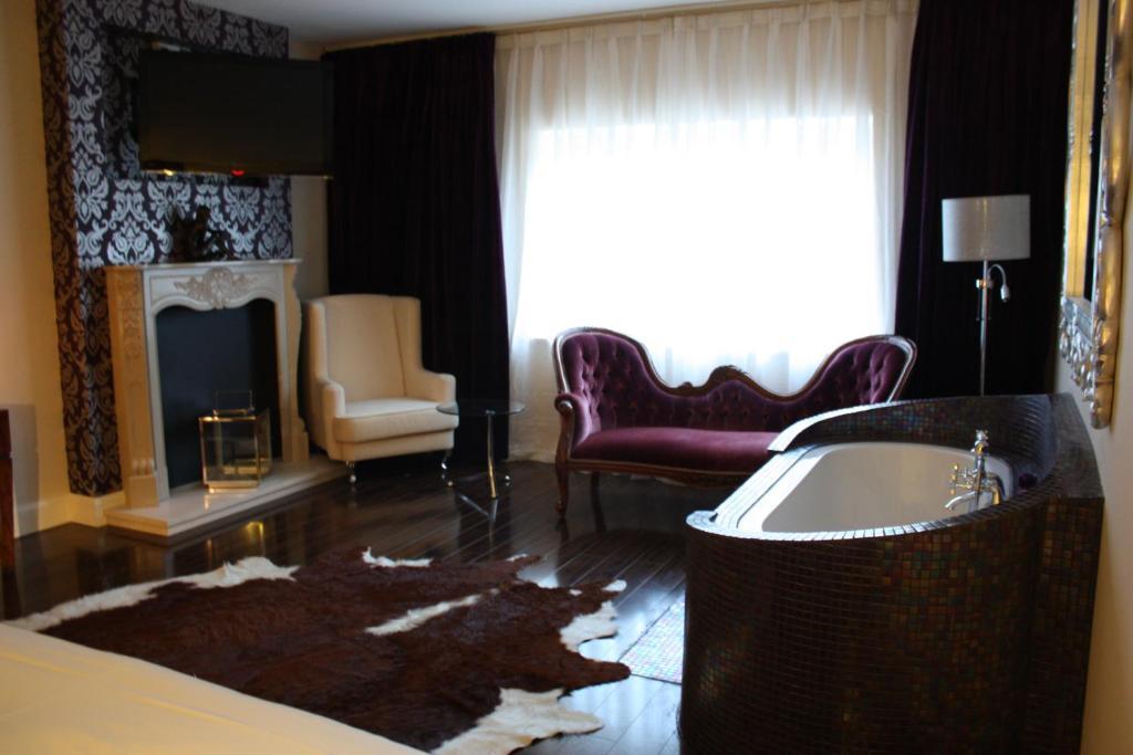 בלמאלט The Talbot Hotel חדר תמונה