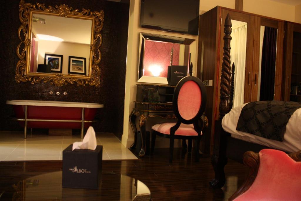 בלמאלט The Talbot Hotel חדר תמונה