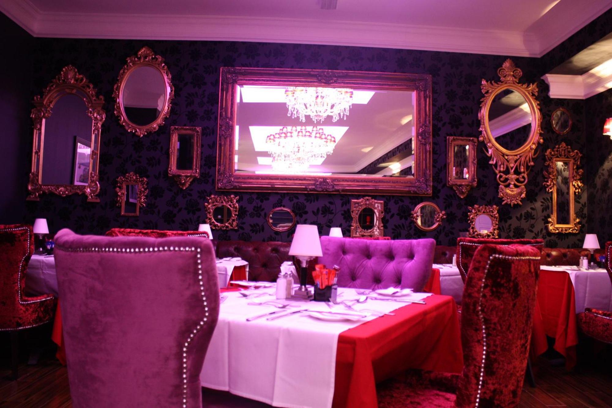 בלמאלט The Talbot Hotel מראה חיצוני תמונה