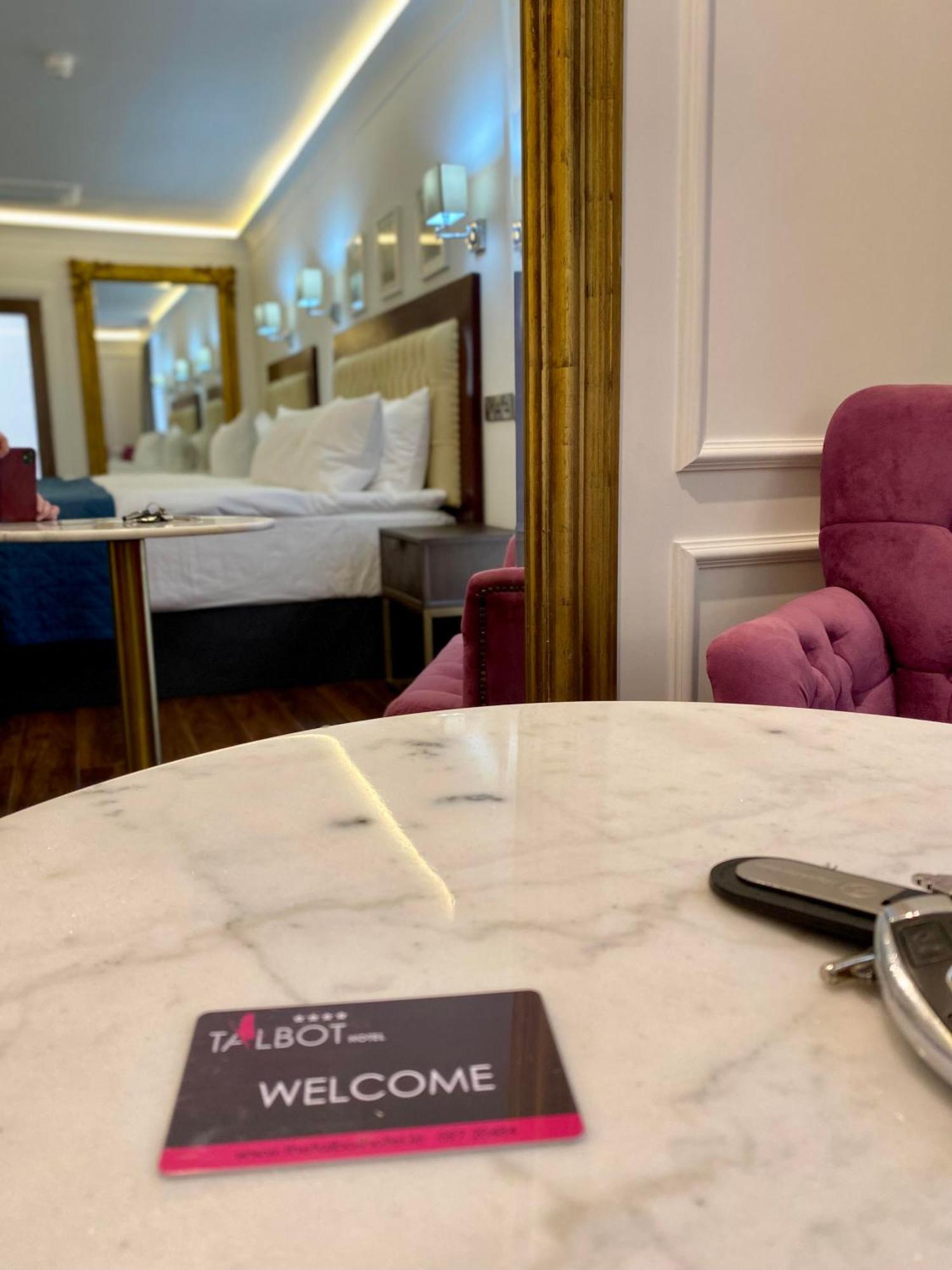בלמאלט The Talbot Hotel מראה חיצוני תמונה
