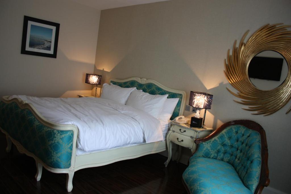 בלמאלט The Talbot Hotel חדר תמונה
