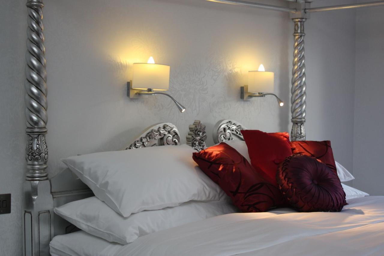 בלמאלט The Talbot Hotel מראה חיצוני תמונה